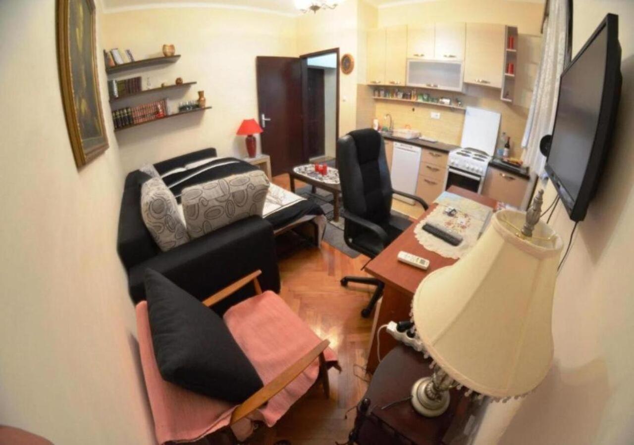 Apartment Heart Of Podgorica Buitenkant foto